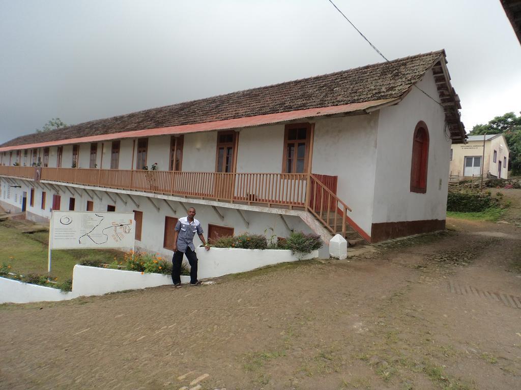 Jardim Botanico Me-Zochi Hotel Sao Tome Exterior foto